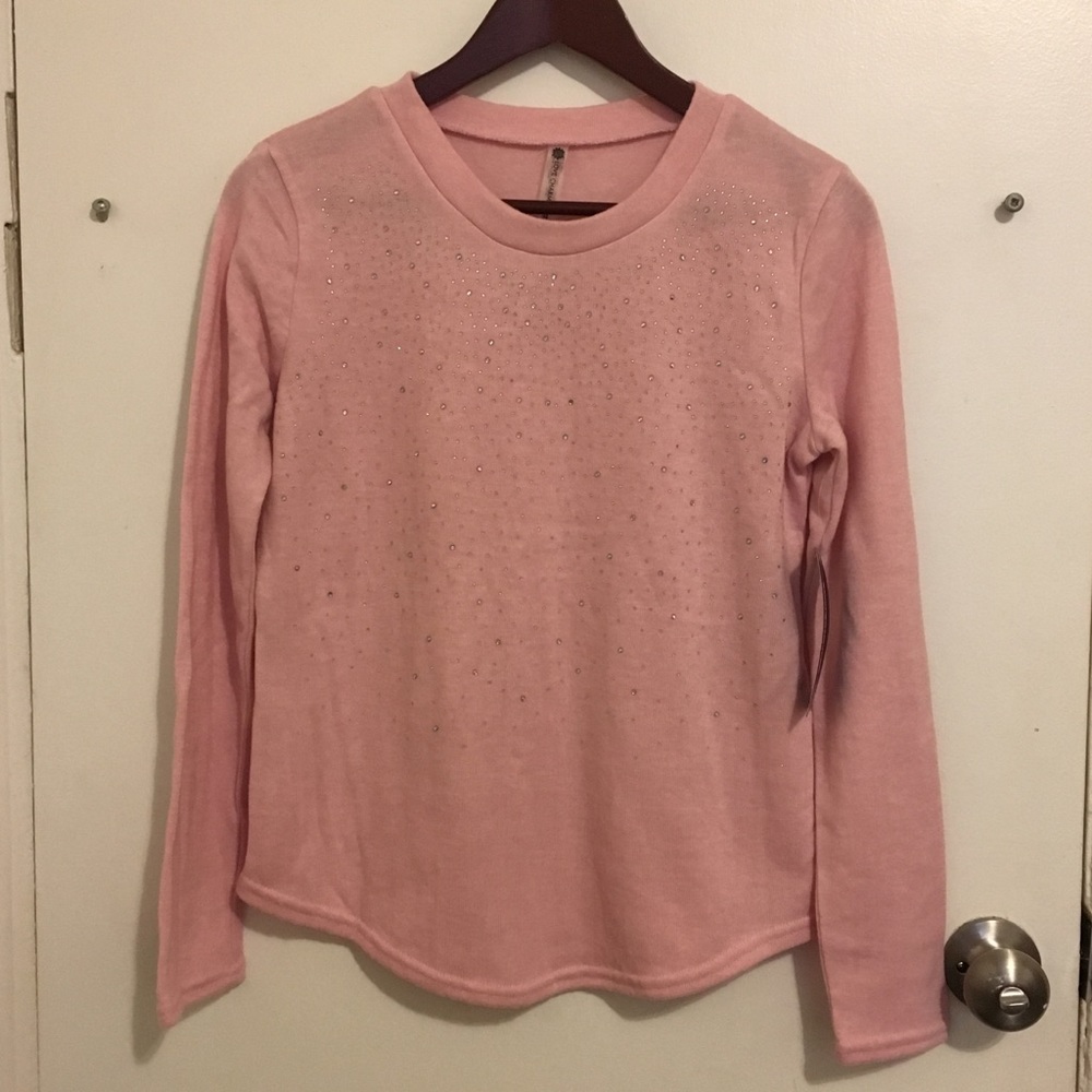 NWT Cozy & cute sparkly pink top